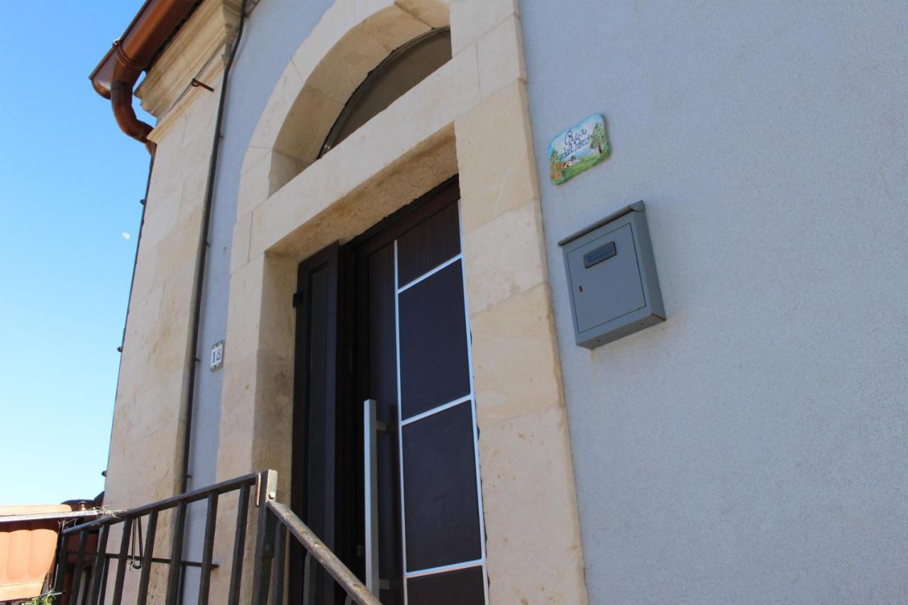 Dimora Del Pero Villa ปาลัซโซ อาเกรอิเด ภายนอก รูปภาพ